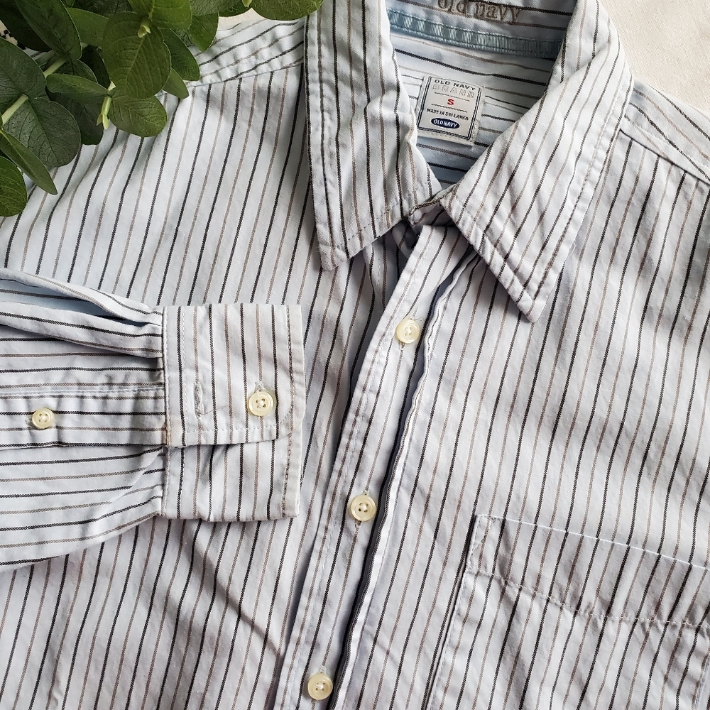 Old Navy | Light Blue Striped Button Down